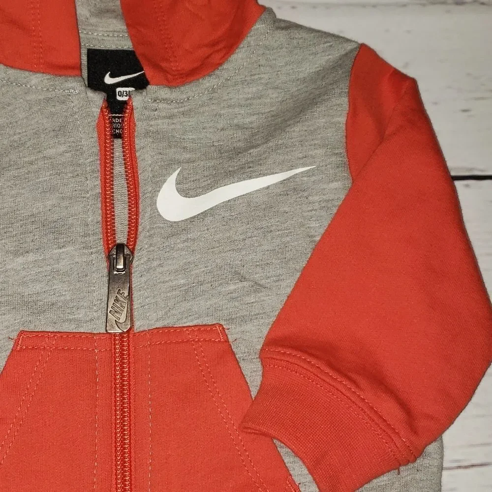 EUC Nike Hooded Jacket With Pockets